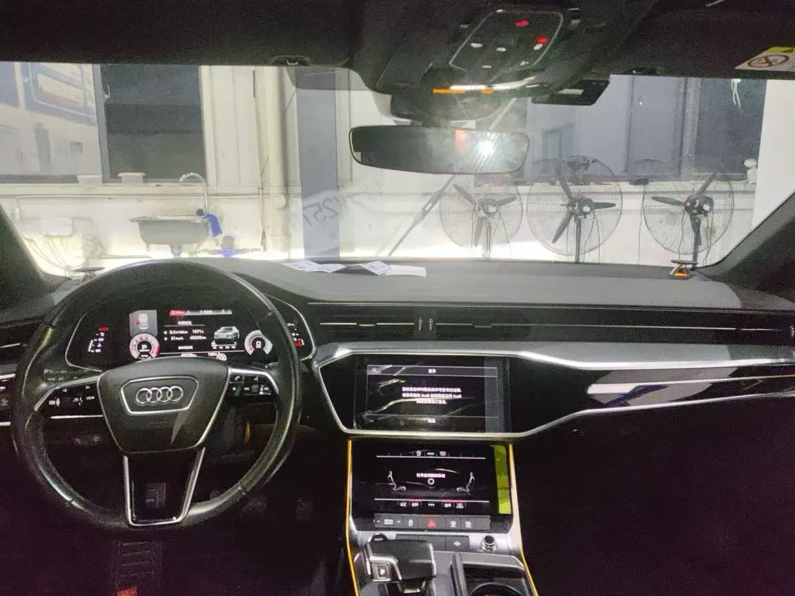 2023 Audi A6L 2.0T 245HP L4 7DCT,autocango,china used car exporter,china ev exporter,chinese used car exporter,chinese used ev exporter