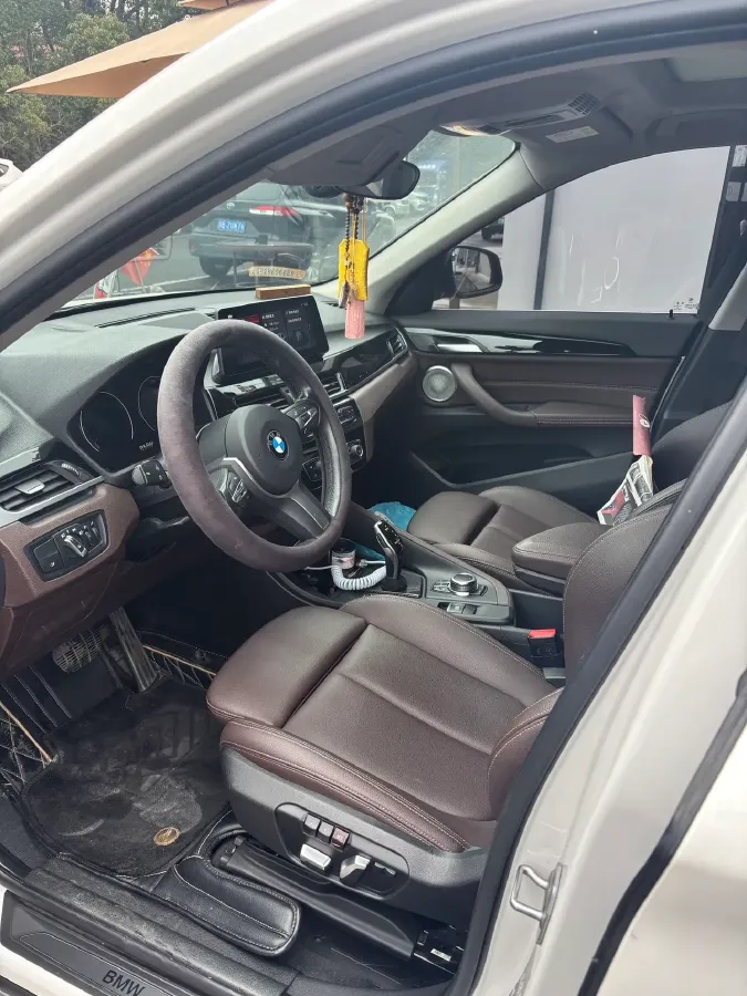 2022 BMW X1 2.0T 192HP L4 7DCT,autocango,china used car exporter,china ev exporter,chinese used car exporter,chinese used ev exporter