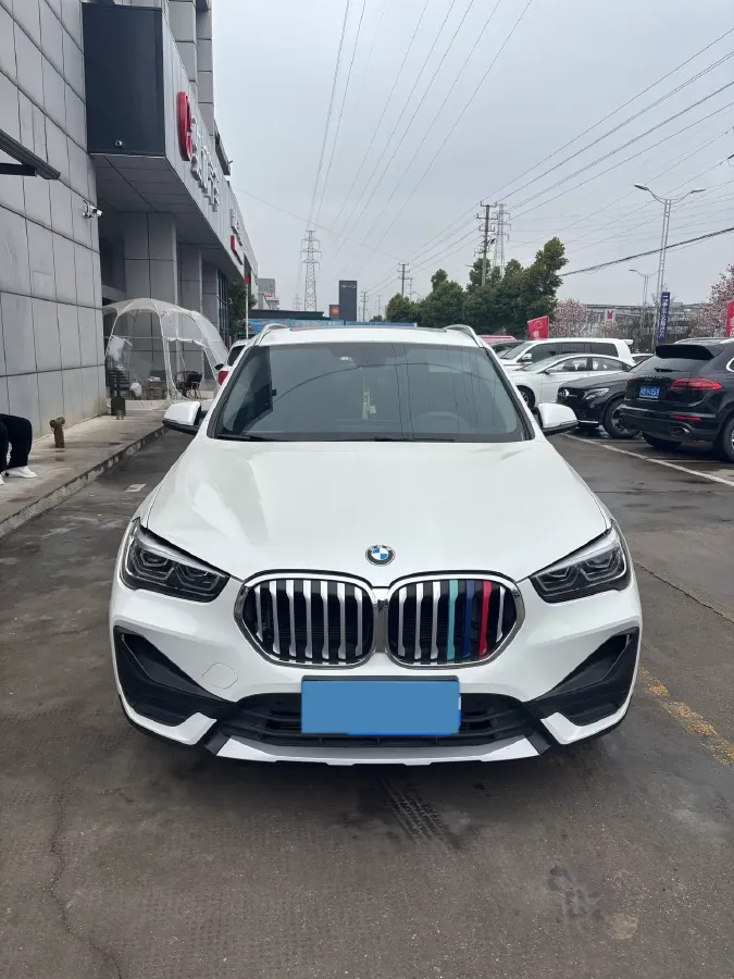 2022 BMW X1 2.0T 192HP L4 7DCT,autocango,china used car exporter,china ev exporter,chinese used car exporter,chinese used ev exporter