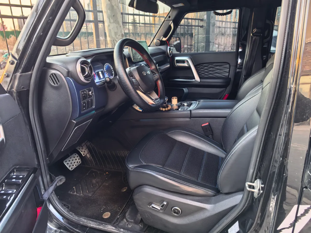 2020 Beijing BJ40 2.0T 224HP L4 8AT,autocango,china used car exporter,china ev exporter,chinese used car exporter,chinese used ev exporter