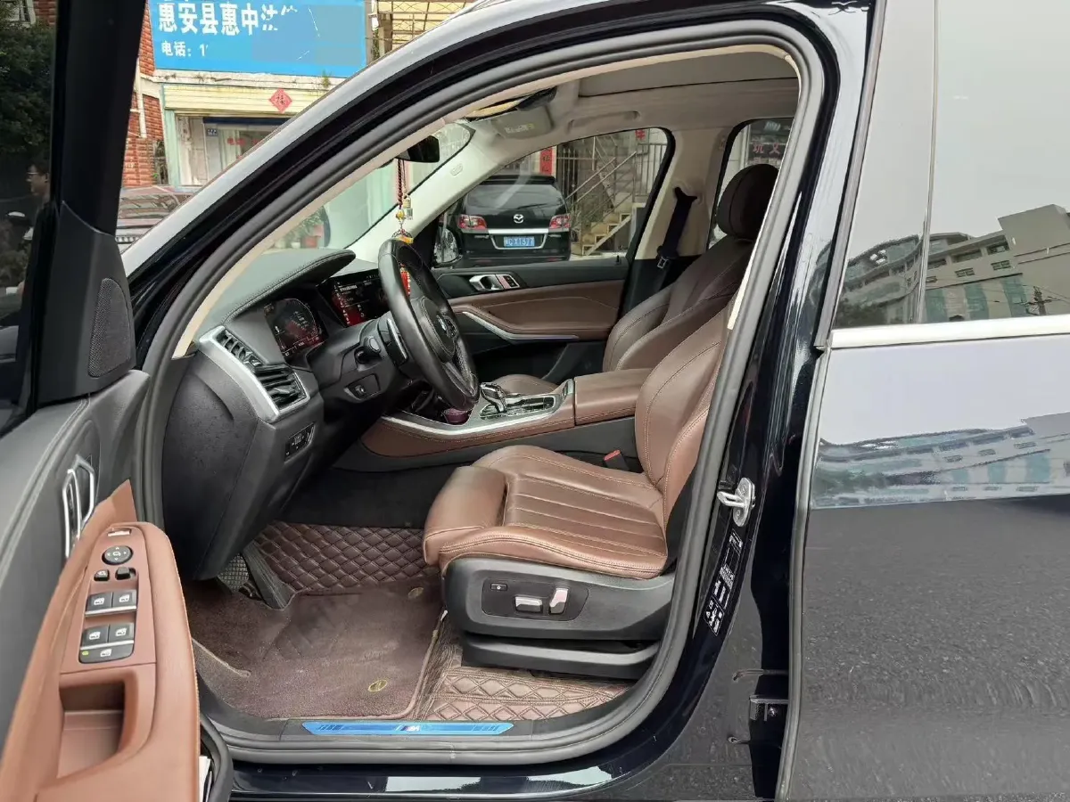 2021 BMW X5 2.0T 265HP L4 8AT,autocango,china used car exporter,china ev exporter,chinese used car exporter,chinese used ev exporter