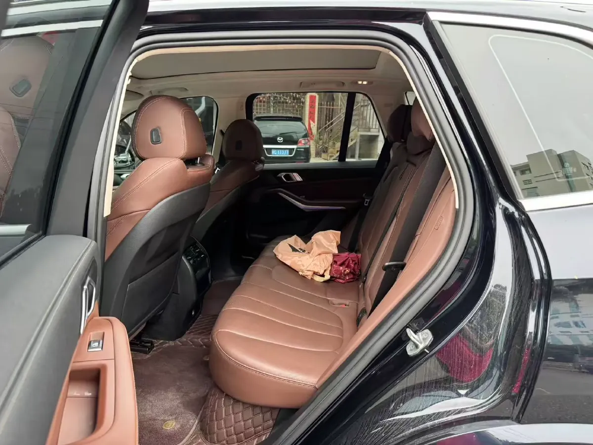 2021 BMW X5 2.0T 265HP L4 8AT,autocango,china used car exporter,china ev exporter,chinese used car exporter,chinese used ev exporter