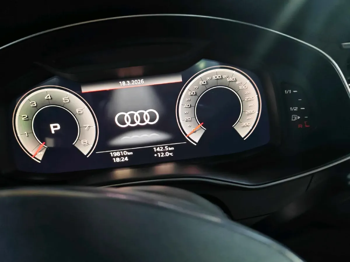 2023 Audi A7 2.0T 265HP L4 7DCT,autocango,china used car exporter,china ev exporter,chinese used car exporter,chinese used ev exporter