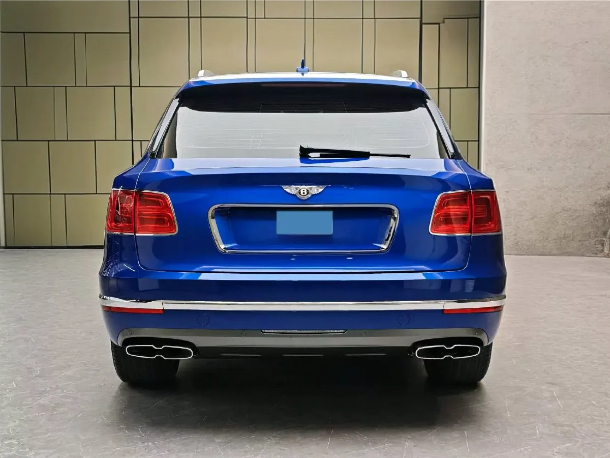 2018 Bentley Bentayga 4.0T 550HP V8 8AT,autocango,china used car exporter,china ev exporter,chinese used car exporter,chinese used ev exporter