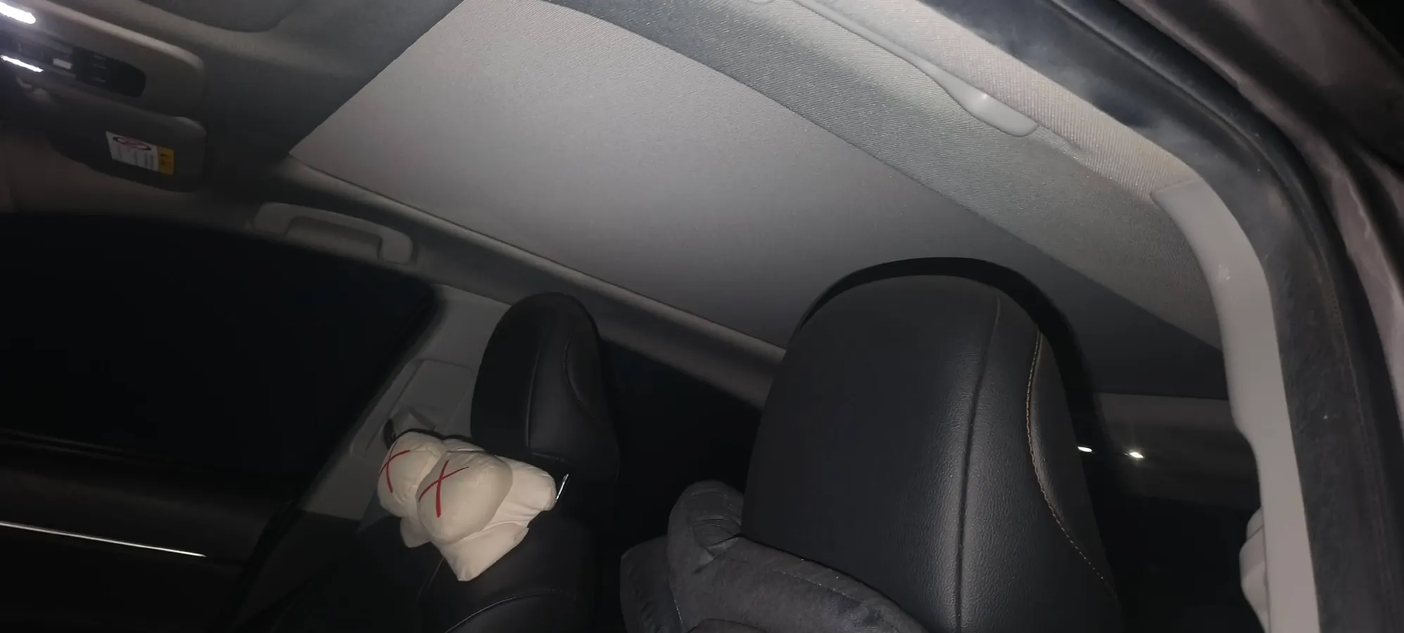 2021 Toyota Camry 2.5L 209HP L4 8AT,autocango,china used car exporter,china ev exporter,chinese used car exporter,chinese used ev exporter