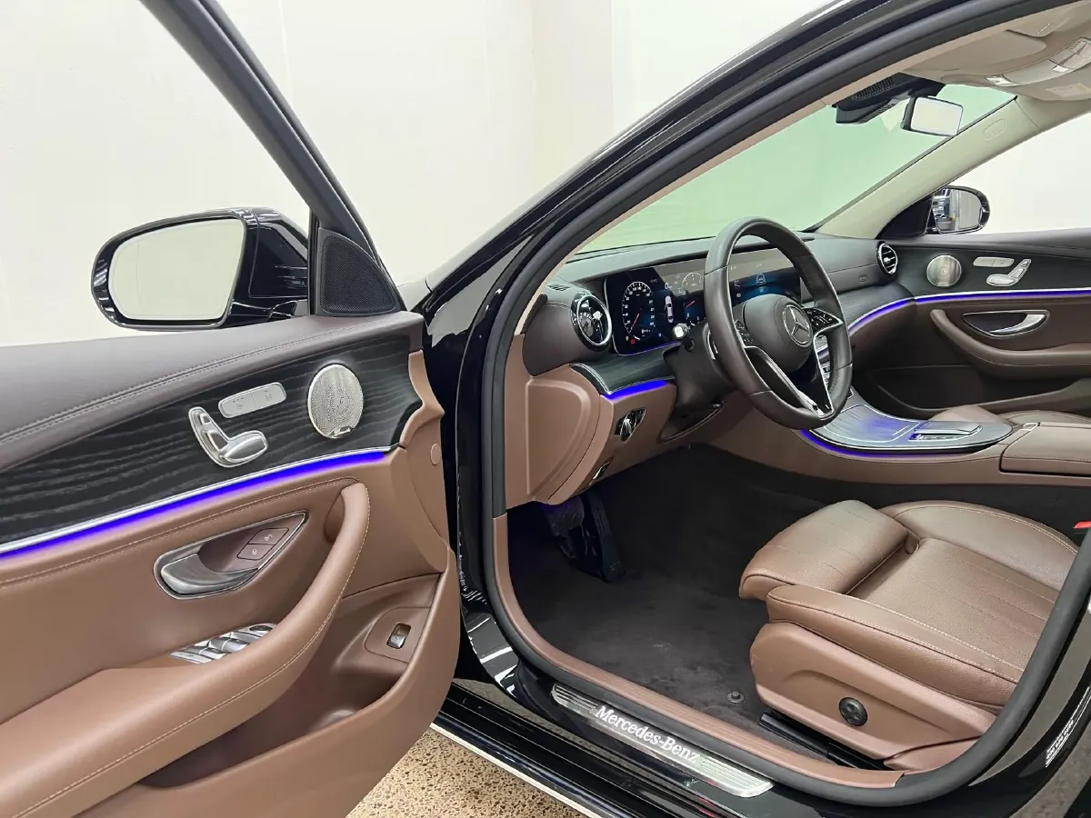 2022 Mercedes-Benz E Class 2.0T 258HP L4 9AT,autocango,china used car exporter,china ev exporter,chinese used car exporter,chinese used ev exporter