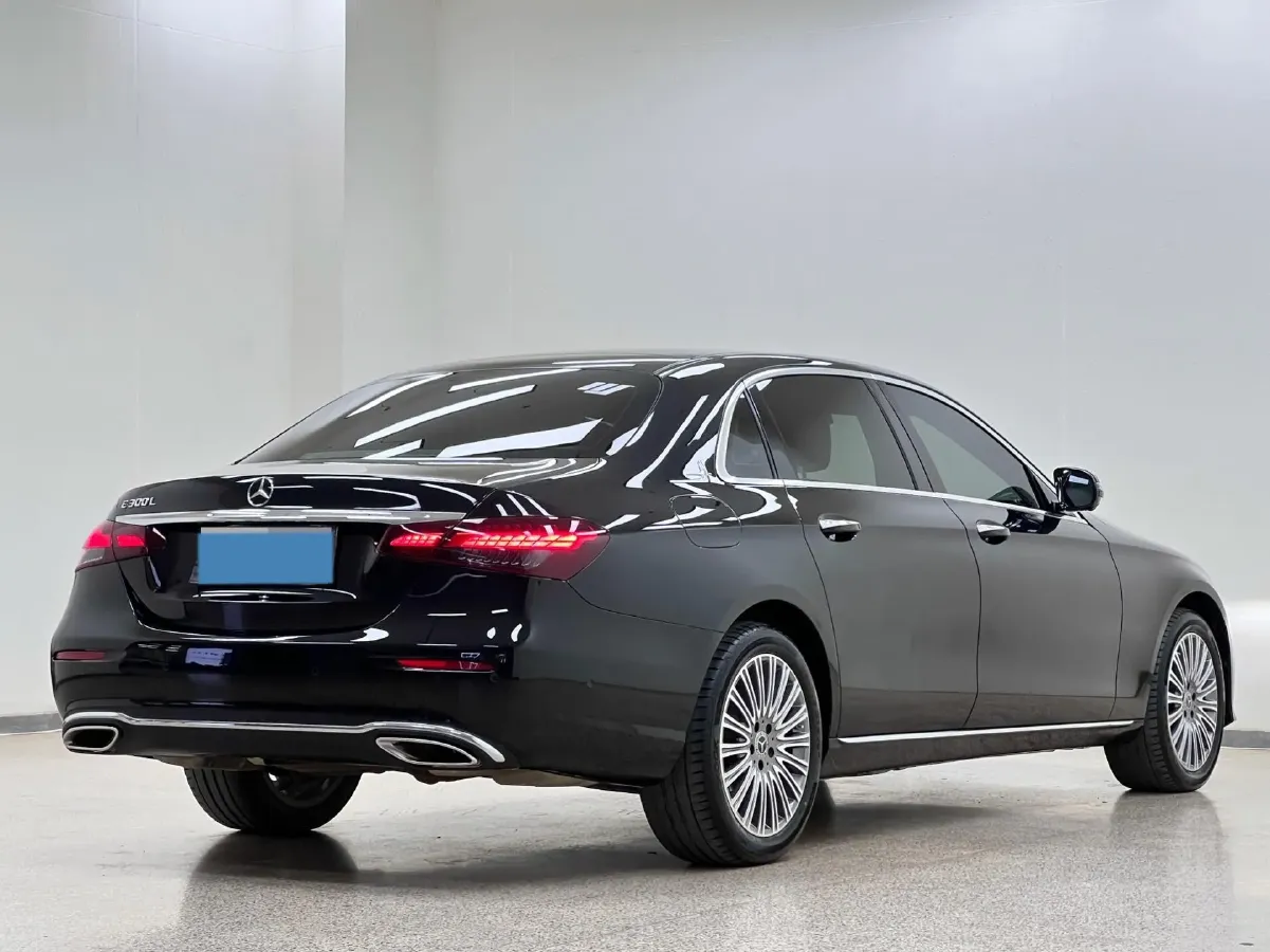 2022 Mercedes-Benz E Class 2.0T 258HP L4 9AT,autocango,china used car exporter,china ev exporter,chinese used car exporter,chinese used ev exporter