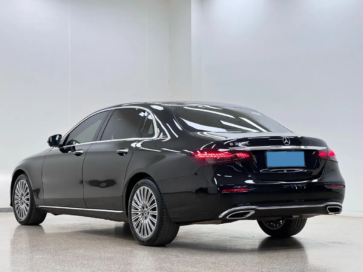 2022 Mercedes-Benz E Class 2.0T 258HP L4 9AT,autocango,china used car exporter,china ev exporter,chinese used car exporter,chinese used ev exporter