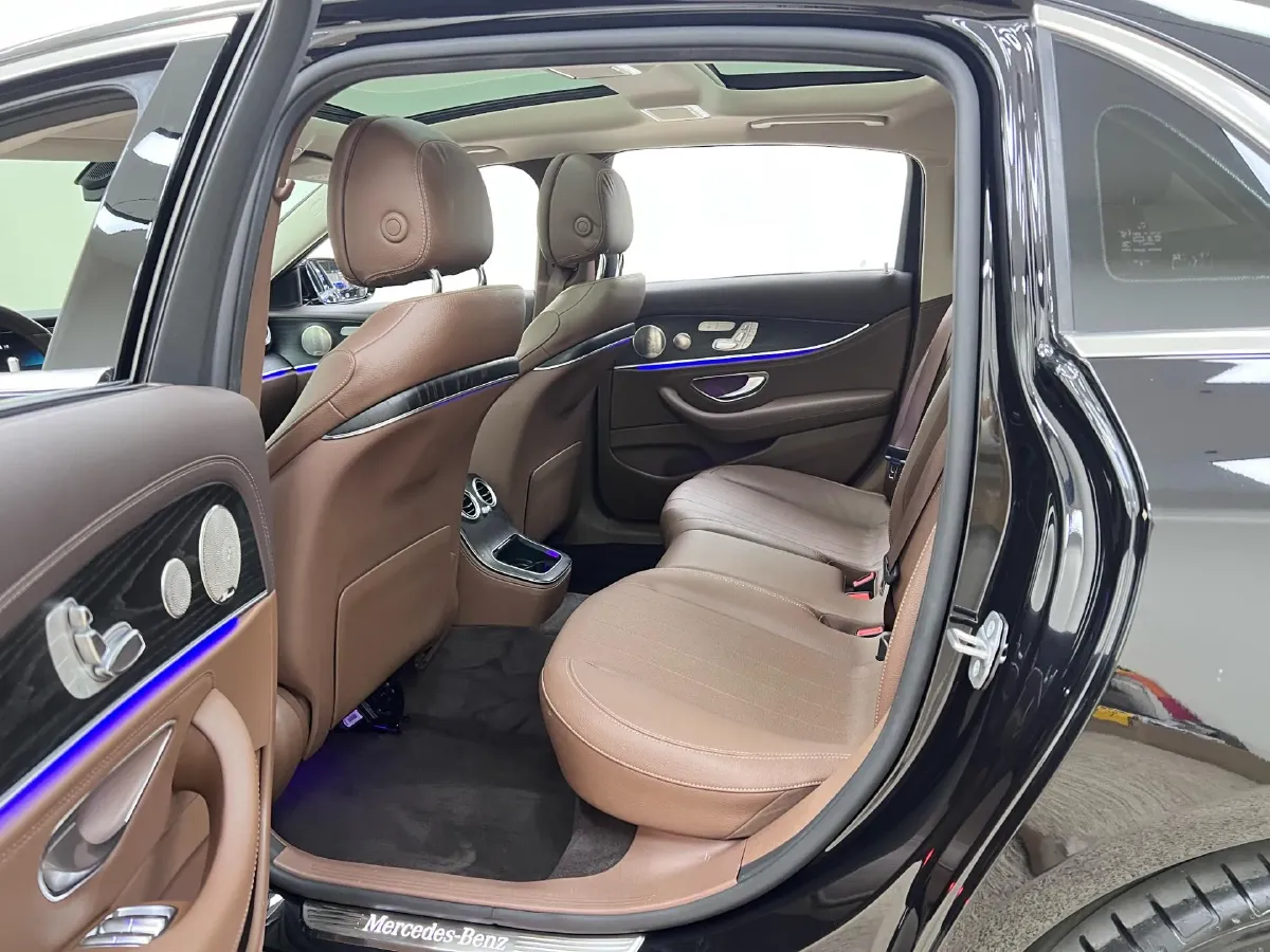 2022 Mercedes-Benz E Class 2.0T 258HP L4 9AT,autocango,china used car exporter,china ev exporter,chinese used car exporter,chinese used ev exporter