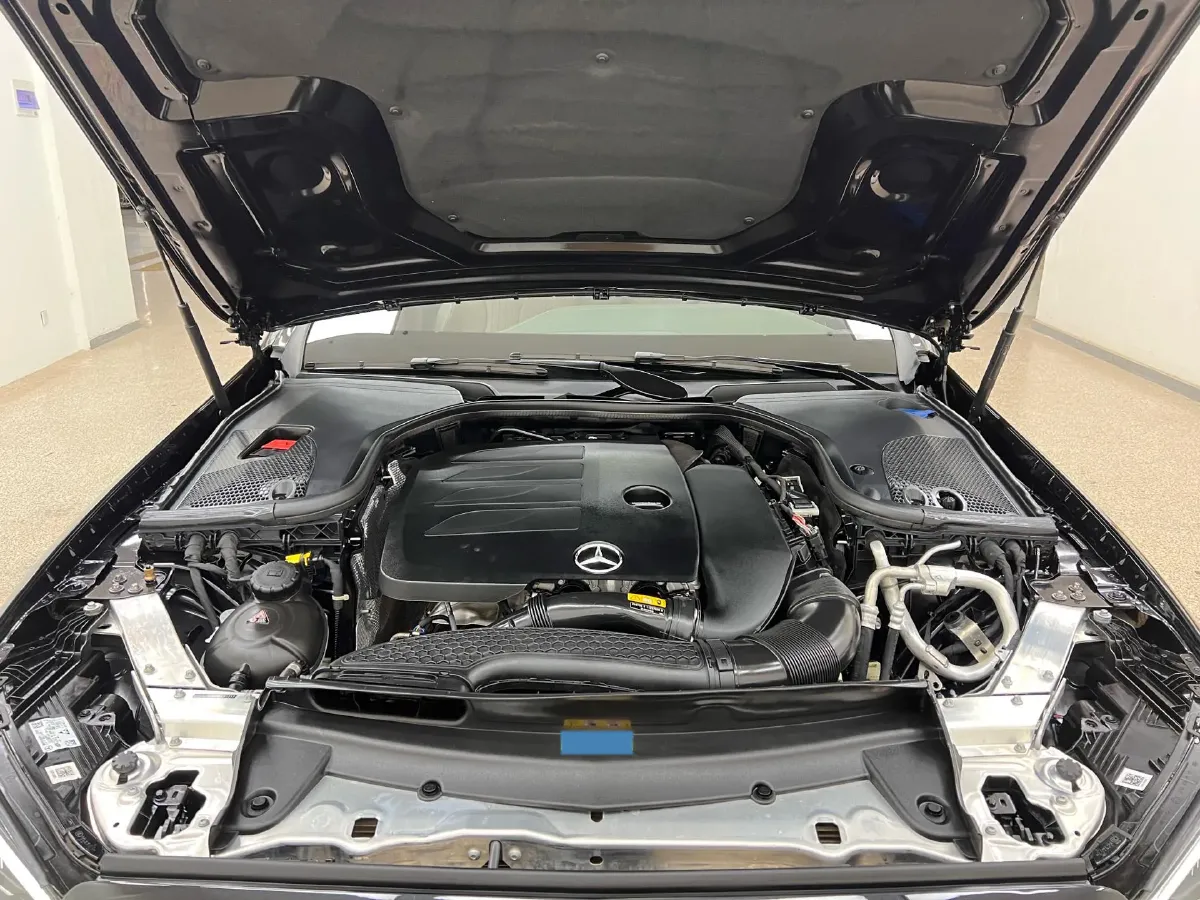 2022 Mercedes-Benz E Class 2.0T 258HP L4 9AT,autocango,china used car exporter,china ev exporter,chinese used car exporter,chinese used ev exporter