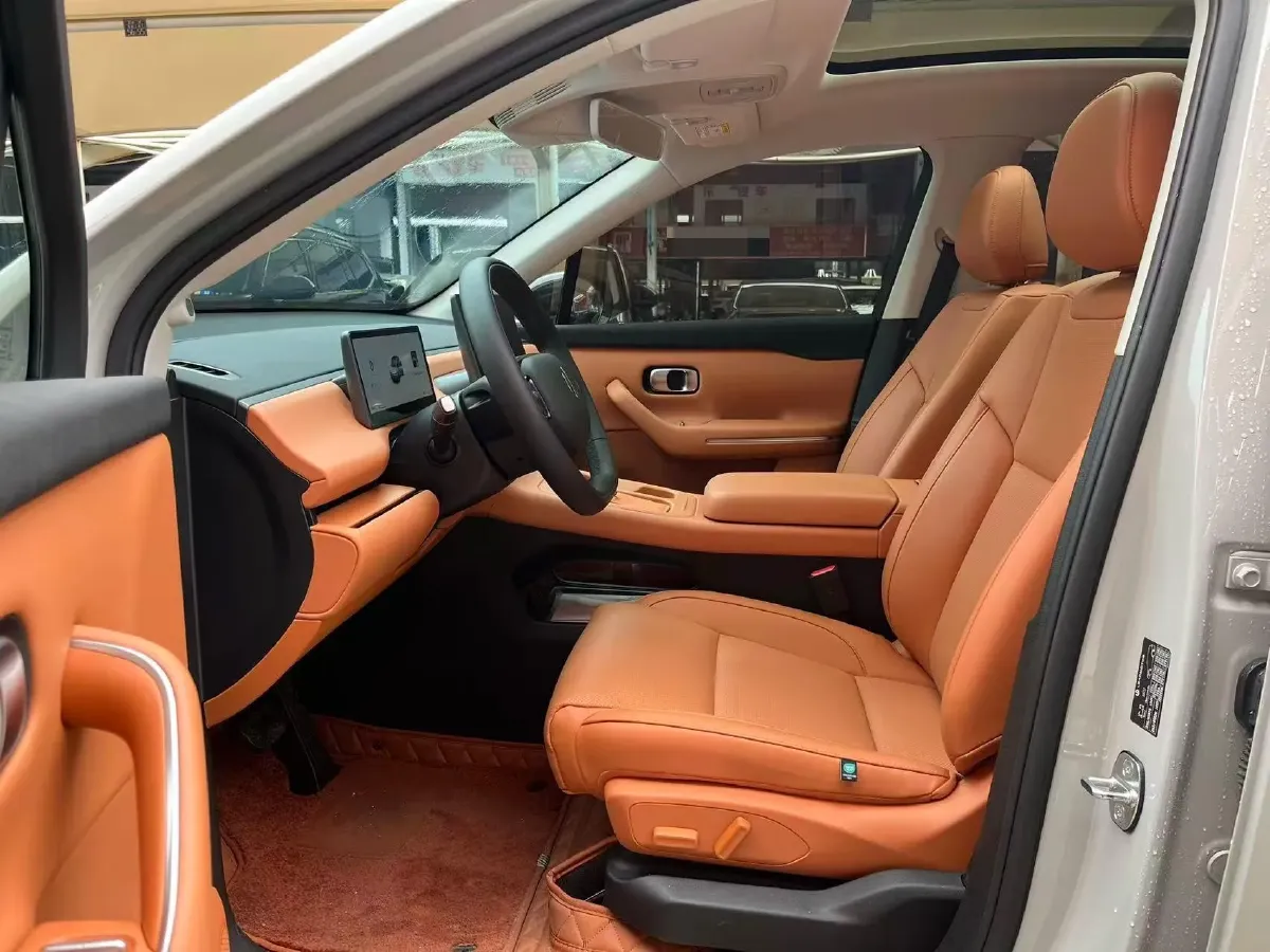 2024 Leapmotor C10 BEV 69.9KWH,autocango,china used car exporter,china ev exporter,chinese used car exporter,chinese used ev exporter