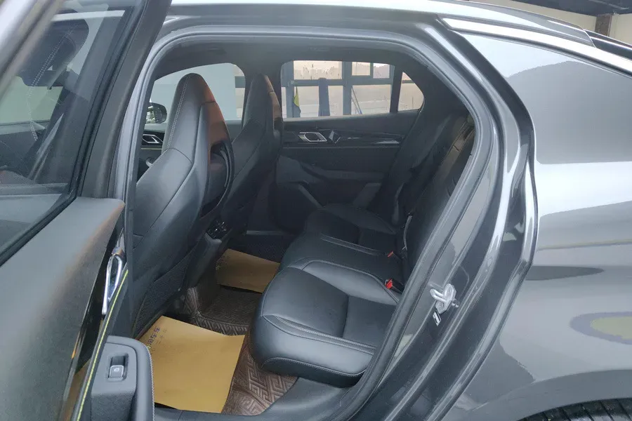 2023 LYNK&CO 03 2.0T 254HP L4 7DCT,autocango,china used car exporter,china ev exporter,chinese used car exporter,chinese used ev exporter