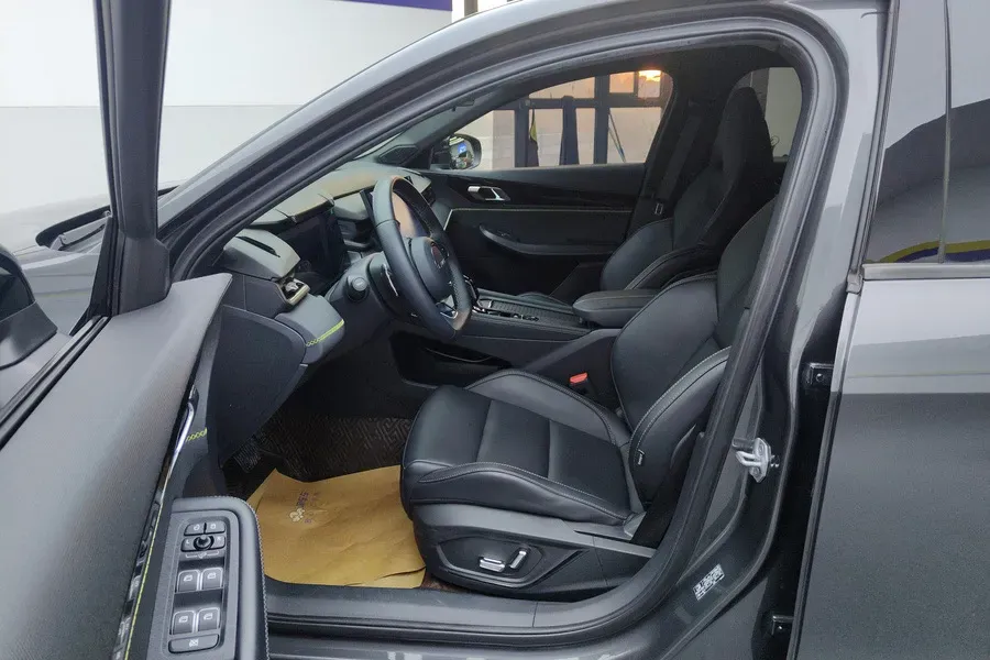 2023 LYNK&CO 03 2.0T 254HP L4 7DCT,autocango,china used car exporter,china ev exporter,chinese used car exporter,chinese used ev exporter