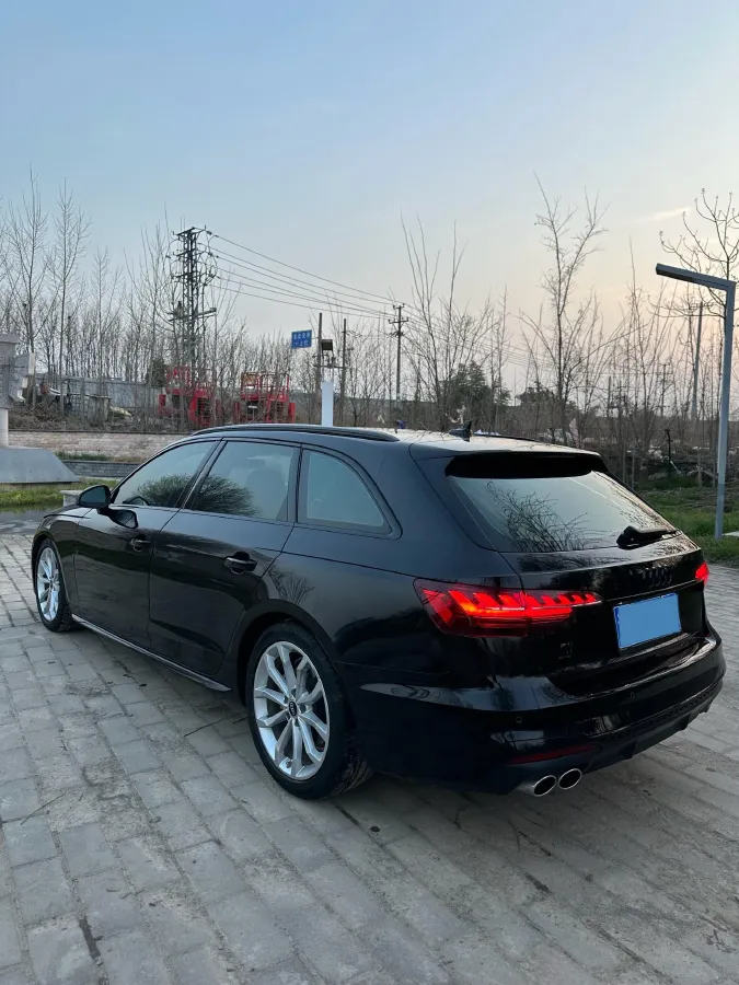 2021 Audi A4 2.0T 204HP L4 7DCT,autocango,china used car exporter,china ev exporter,chinese used car exporter,chinese used ev exporter