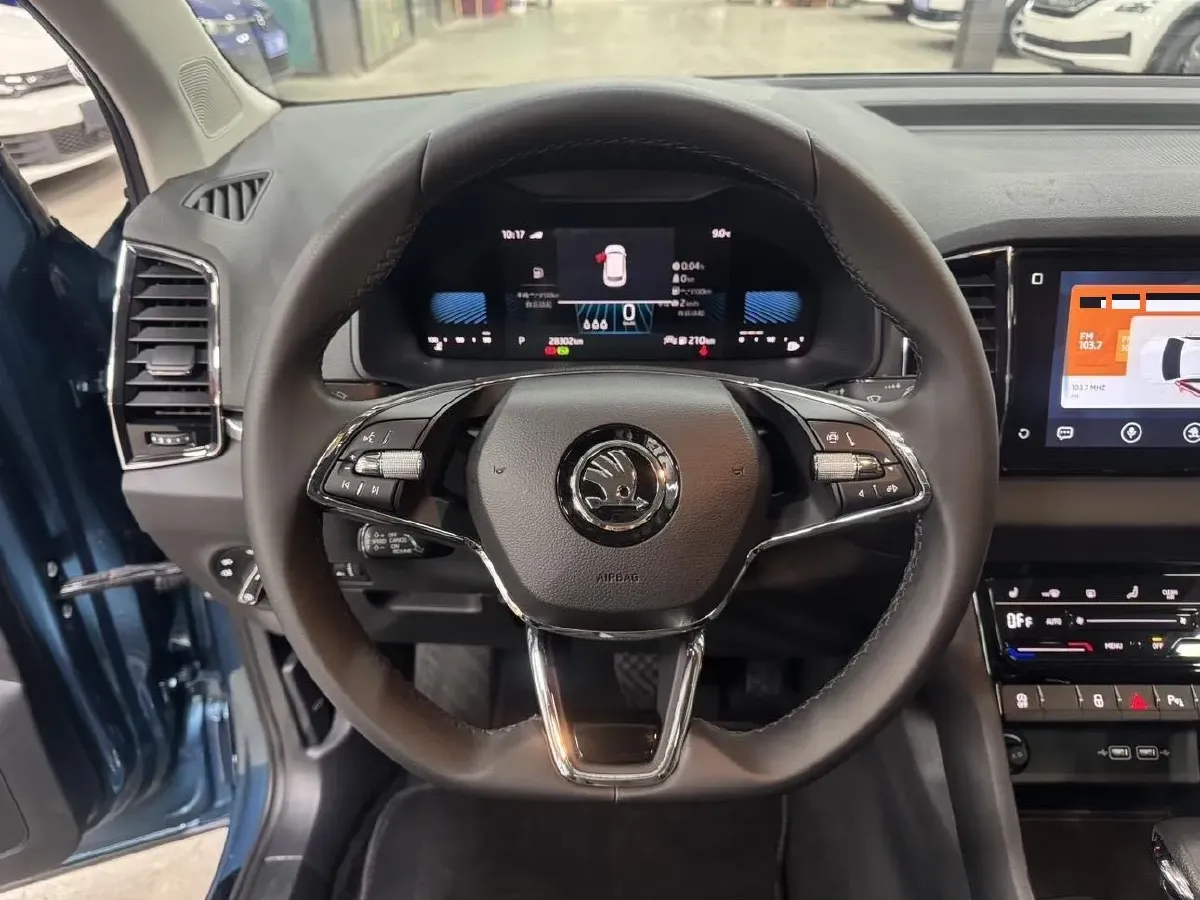 2022 Skoda Karoq 1.4T 150HP L4 7DCT,autocango,china used car exporter,china ev exporter,chinese used car exporter,chinese used ev exporter