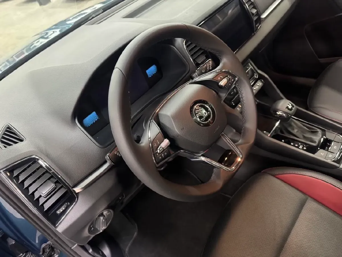 2022 Skoda Karoq 1.4T 150HP L4 7DCT,autocango,china used car exporter,china ev exporter,chinese used car exporter,chinese used ev exporter