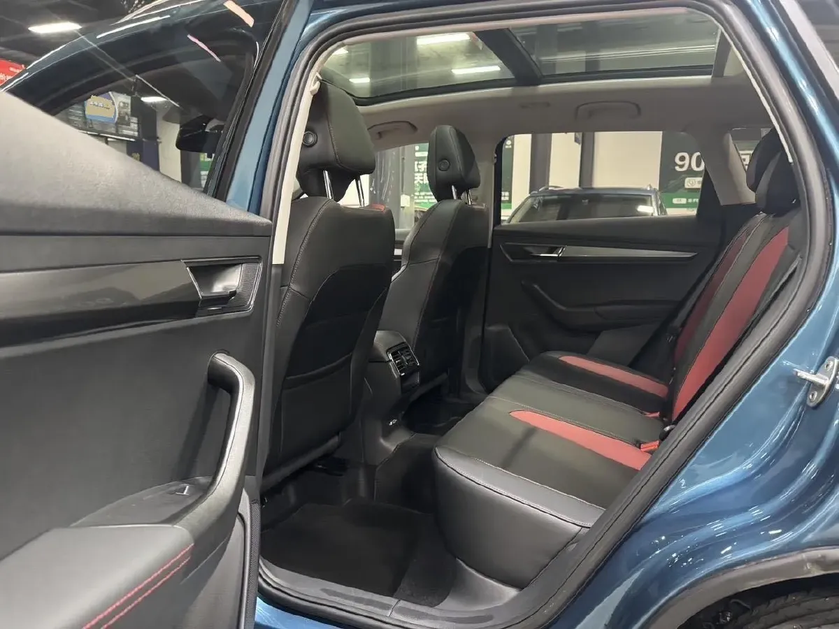 2022 Skoda Karoq 1.4T 150HP L4 7DCT,autocango,china used car exporter,china ev exporter,chinese used car exporter,chinese used ev exporter