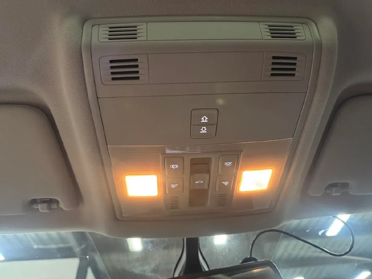 2022 Skoda Karoq 1.4T 150HP L4 7DCT,autocango,china used car exporter,china ev exporter,chinese used car exporter,chinese used ev exporter