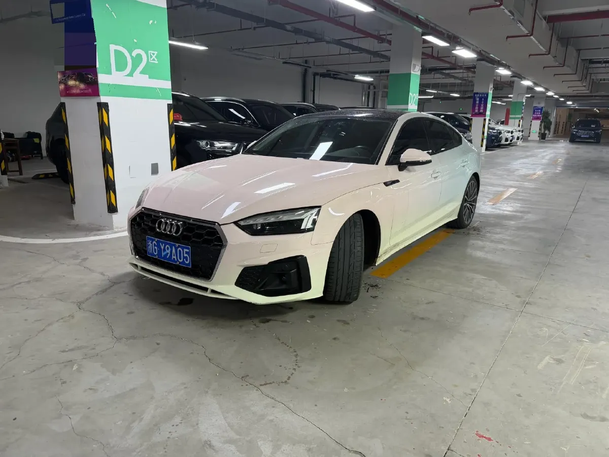 2022 Audi A5 2.0T 204HP L4 7DCT,autocango,china used car exporter,china ev exporter,chinese used car exporter,chinese used ev exporter