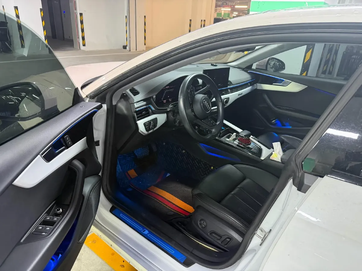 2022 Audi A5 2.0T 204HP L4 7DCT,autocango,china used car exporter,china ev exporter,chinese used car exporter,chinese used ev exporter