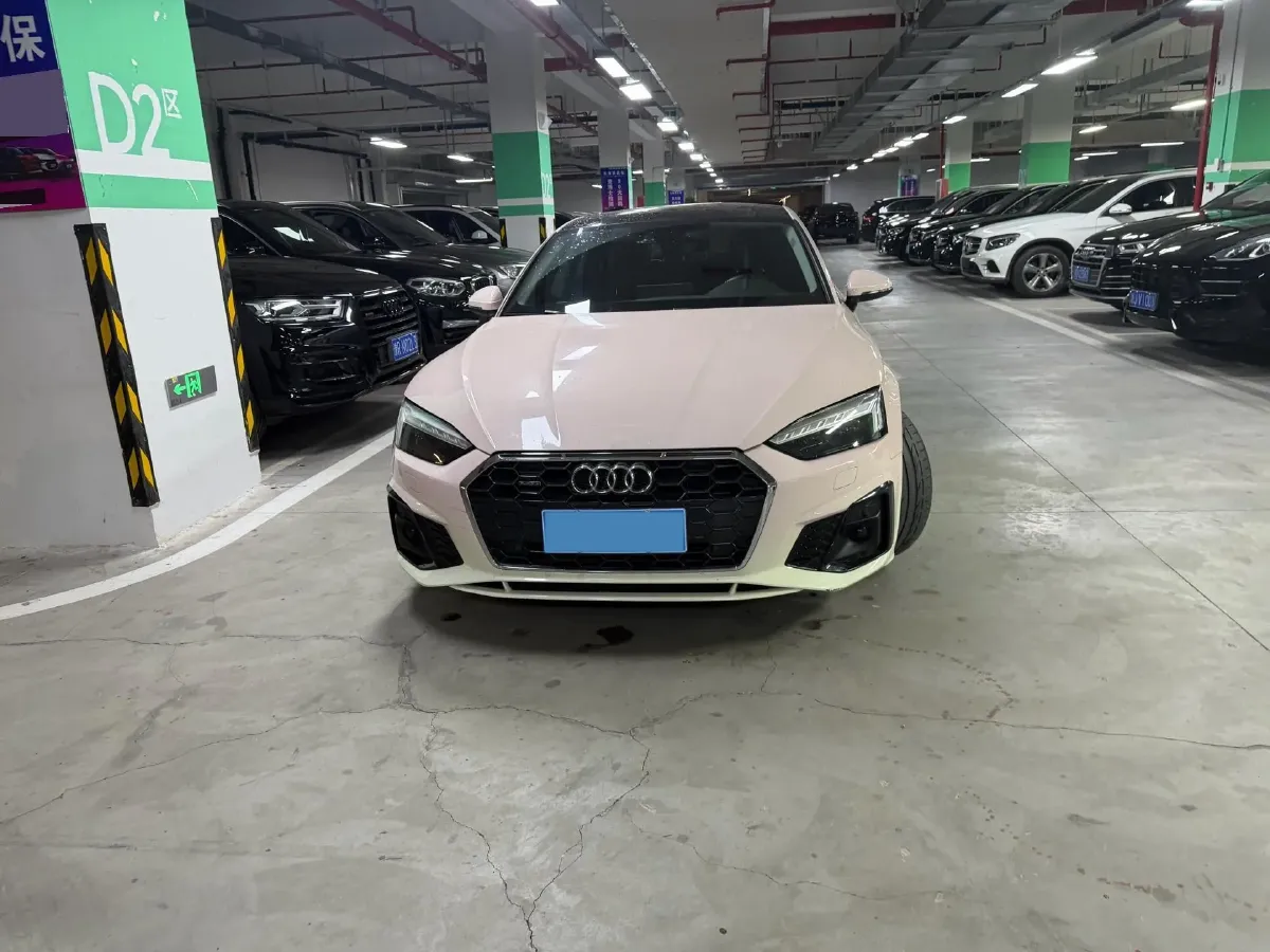 2022 Audi A5 2.0T 204HP L4 7DCT,autocango,china used car exporter,china ev exporter,chinese used car exporter,chinese used ev exporter