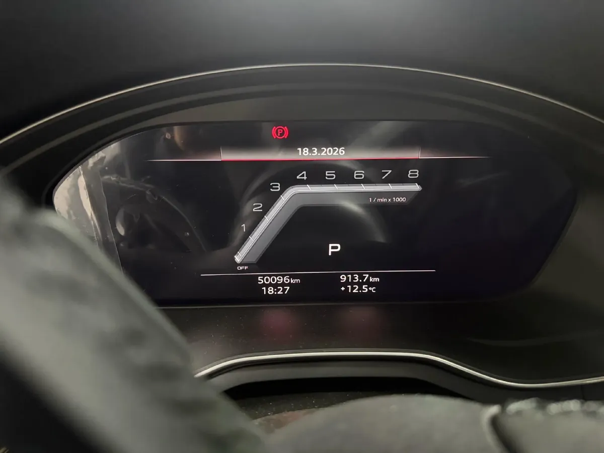 2022 Audi A5 2.0T 204HP L4 7DCT,autocango,china used car exporter,china ev exporter,chinese used car exporter,chinese used ev exporter