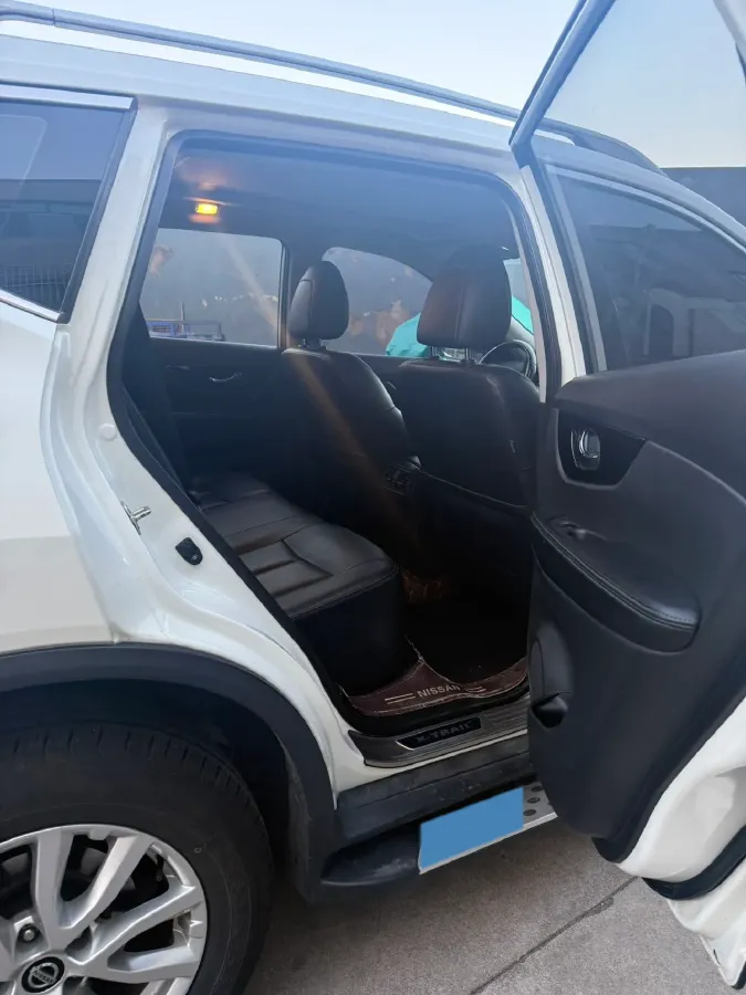 2021 Nissan X-Trail 2.0L 151HP L4 CVT,autocango,china used car exporter,china ev exporter,chinese used car exporter,chinese used ev exporter