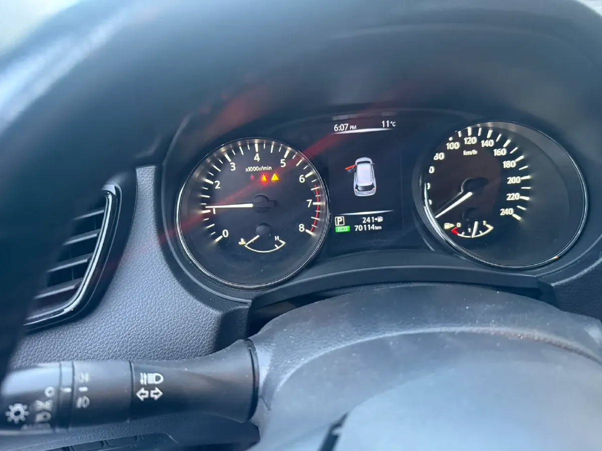 2021 Nissan X-Trail 2.0L 151HP L4 CVT,autocango,china used car exporter,china ev exporter,chinese used car exporter,chinese used ev exporter