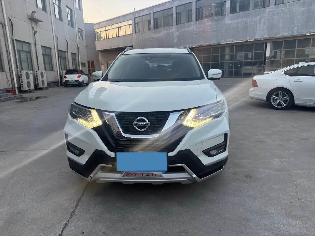 2021 Nissan X-Trail 2.0L 151HP L4 CVT,autocango,china used car exporter,china ev exporter,chinese used car exporter,chinese used ev exporter