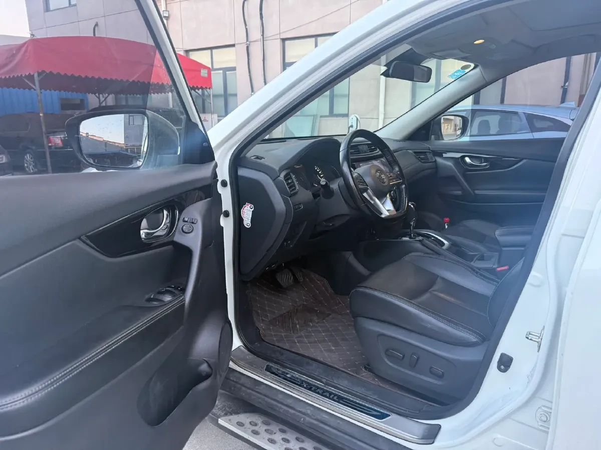 2021 Nissan X-Trail 2.0L 151HP L4 CVT,autocango,china used car exporter,china ev exporter,chinese used car exporter,chinese used ev exporter