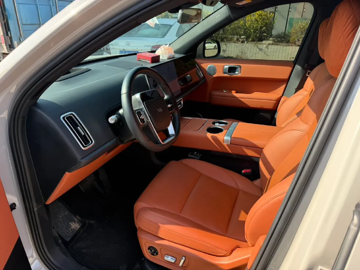 2024 Li L6 Range Extended 154HP L4 REEV 36.8KWH,autocango,china used car exporter,china ev exporter,chinese used car exporter,chinese used ev exporter