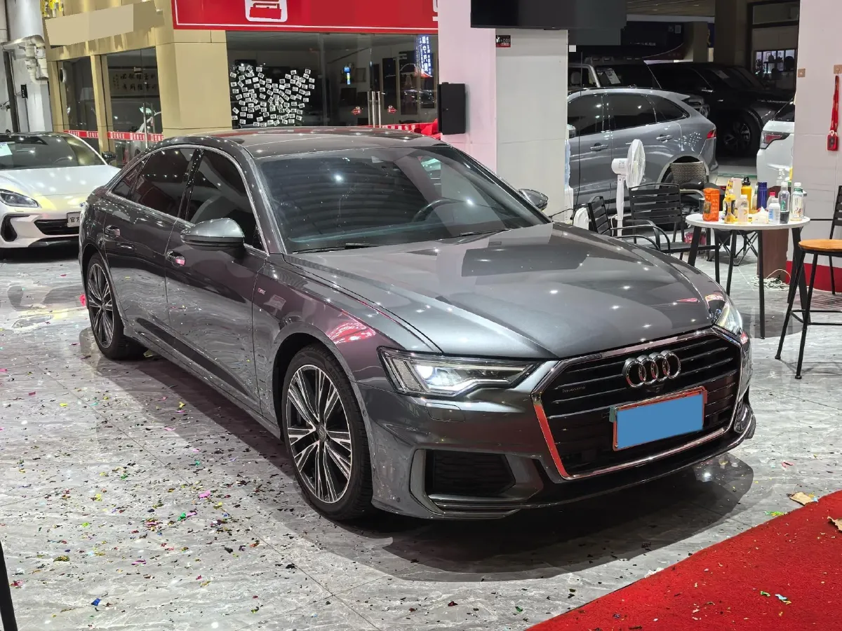 2021 Audi A6L 3.0T 340HP V6 7DCT,autocango,china used car exporter,china ev exporter,chinese used car exporter,chinese used ev exporter