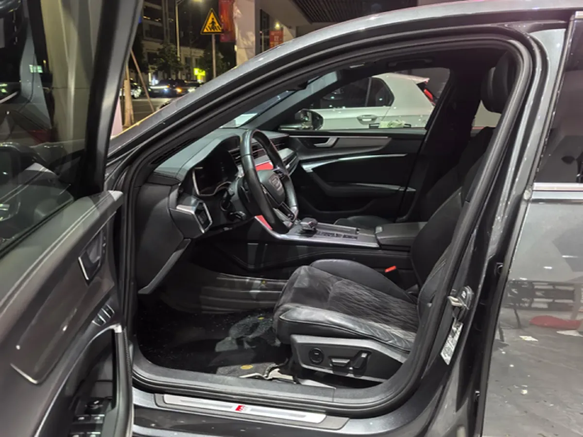 2021 Audi A6L 3.0T 340HP V6 7DCT,autocango,china used car exporter,china ev exporter,chinese used car exporter,chinese used ev exporter