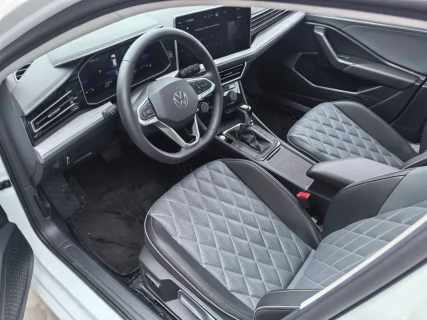 2023 Volkswagen Sagitar 1.5T 160HP L4 7DCT,autocango,china used car exporter,china ev exporter,chinese used car exporter,chinese used ev exporter