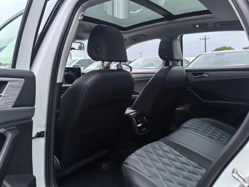 2023 Volkswagen Sagitar 1.5T 160HP L4 7DCT,autocango,china used car exporter,china ev exporter,chinese used car exporter,chinese used ev exporter