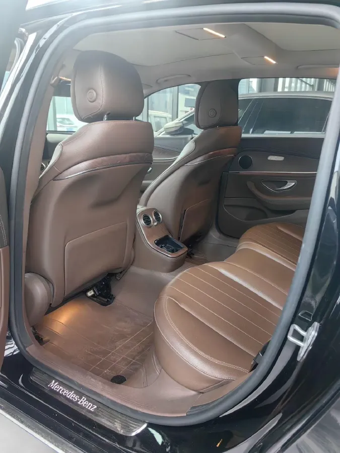 2021 Mercedes-Benz E Class 2.0T 258HP L4 9AT,autocango,china used car exporter,china ev exporter,chinese used car exporter,chinese used ev exporter