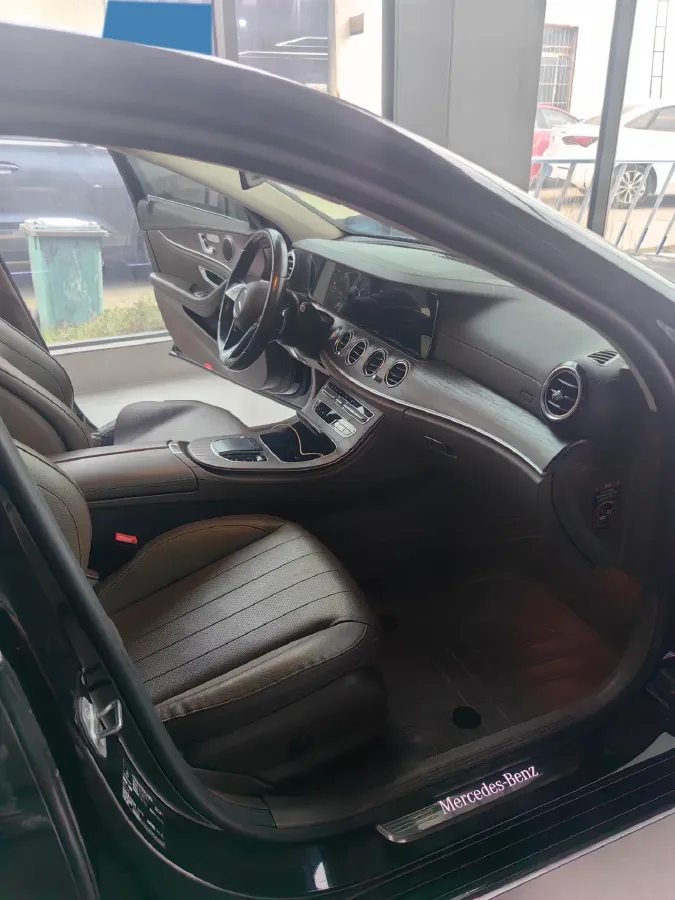 2021 Mercedes-Benz E Class 2.0T 258HP L4 9AT,autocango,china used car exporter,china ev exporter,chinese used car exporter,chinese used ev exporter