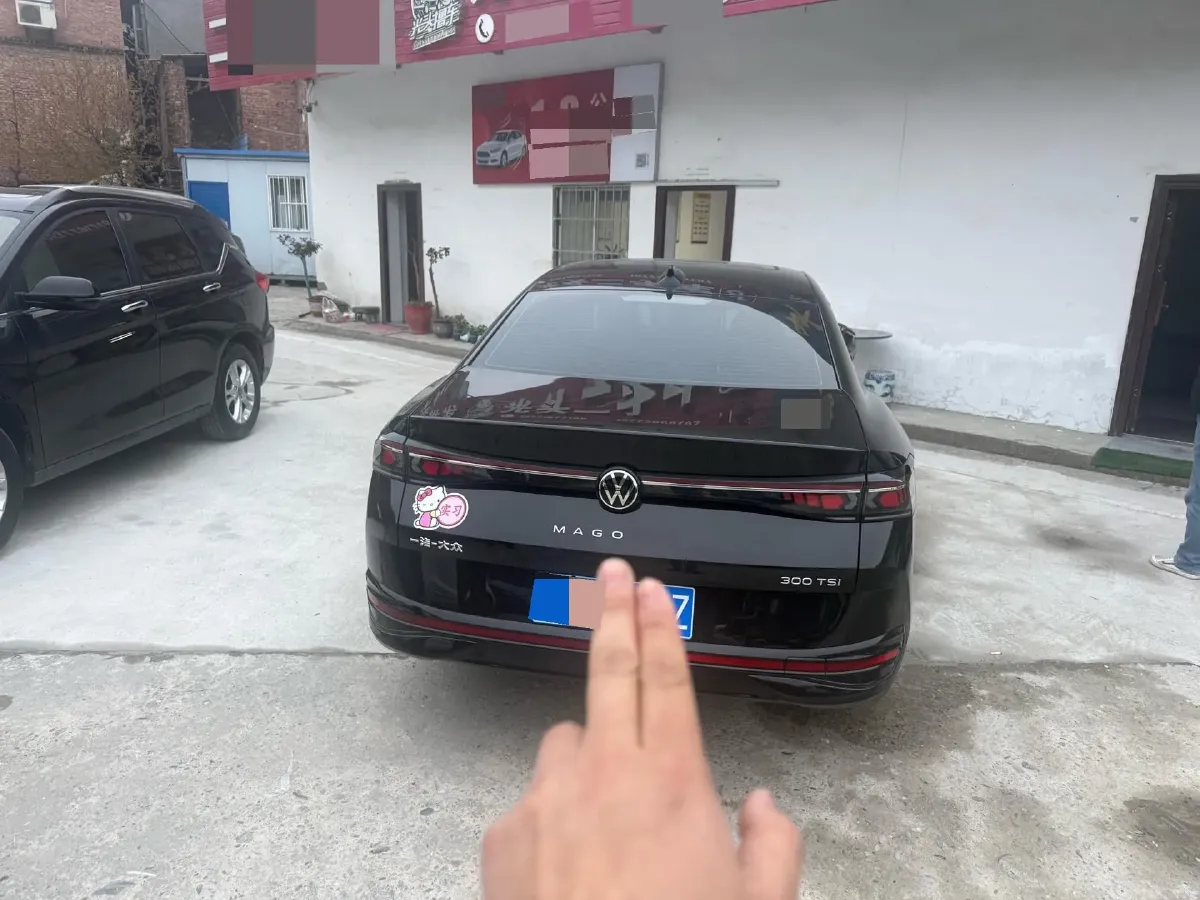 2024 Volkswagen Magotan 1.5T 160HP L4 7DCT,autocango,china used car exporter,china ev exporter,chinese used car exporter,chinese used ev exporter