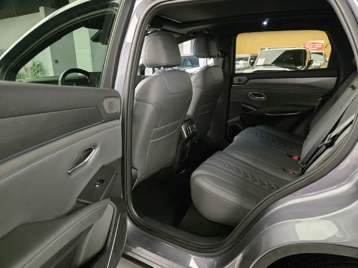 2025 BYD SongL DM-i 1.5L 101HP L4 E-CVT PHEV 18.3KWH,autocango,china used car exporter,china ev exporter,chinese used car exporter,chinese used ev exporter