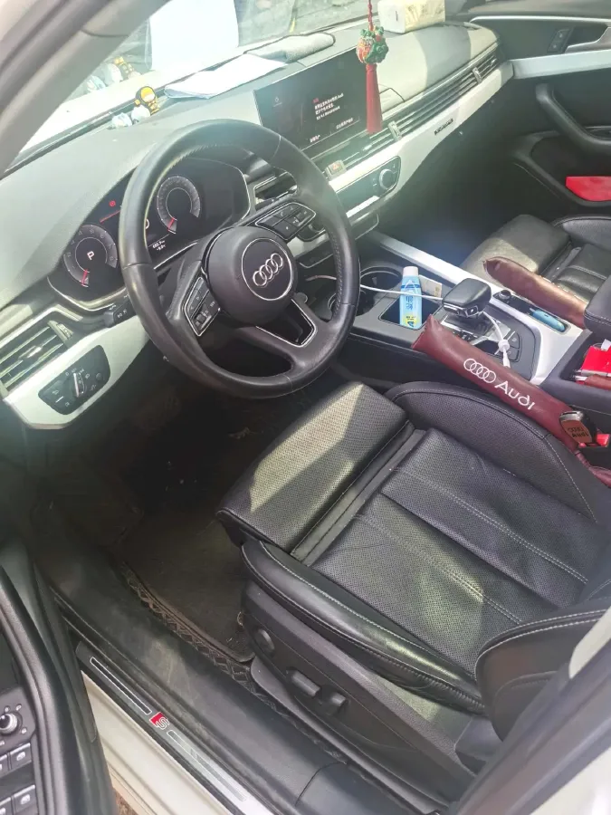 2020 Audi A4L 2.0T 190HP L4 7DCT,autocango,china used car exporter,china ev exporter,chinese used car exporter,chinese used ev exporter