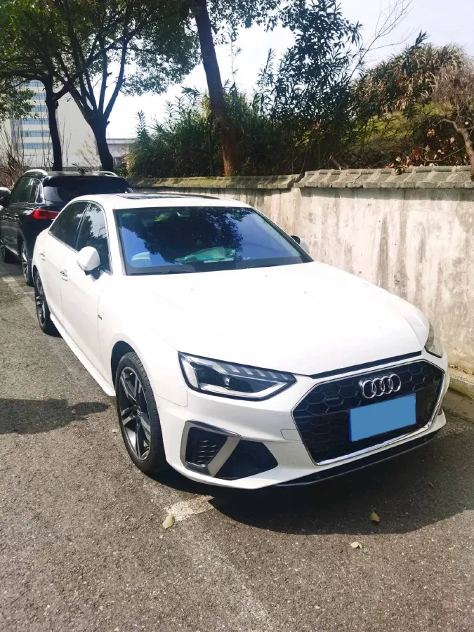 2020 Audi A4L 2.0T 190HP L4 7DCT,autocango,china used car exporter,china ev exporter,chinese used car exporter,chinese used ev exporter