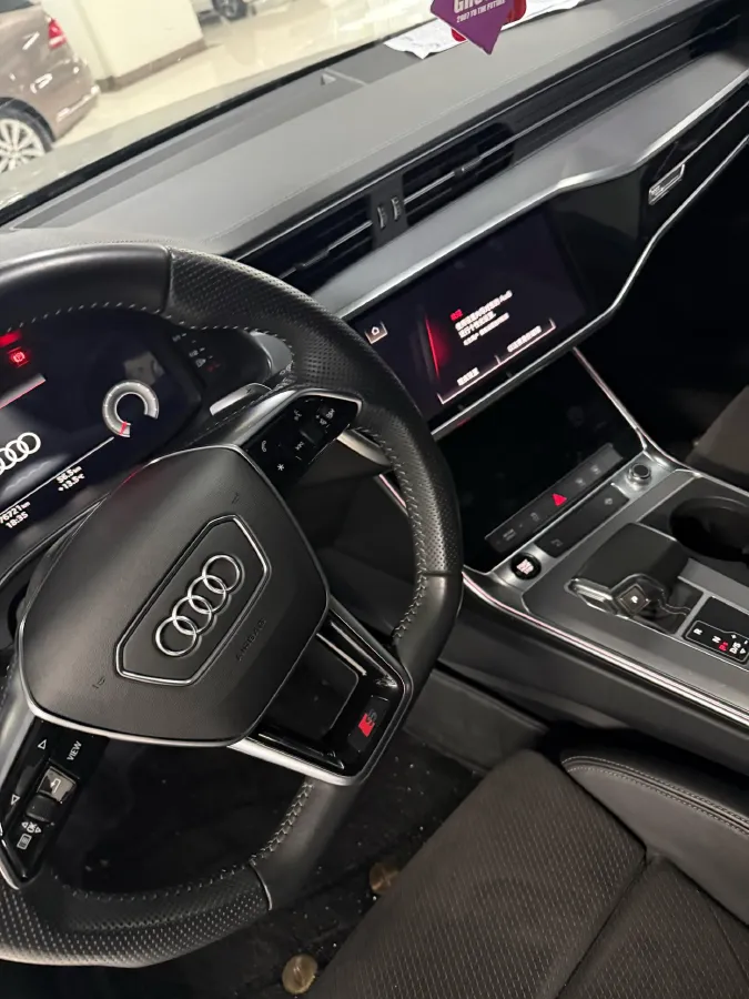 2021 Audi A6 2.0T 245HP L4 7DCT,autocango,china used car exporter,china ev exporter,chinese used car exporter,chinese used ev exporter