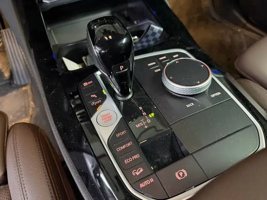 2022 BMW X3 2.0T 184HP L4 8AT,autocango,china used car exporter,china ev exporter,chinese used car exporter,chinese used ev exporter