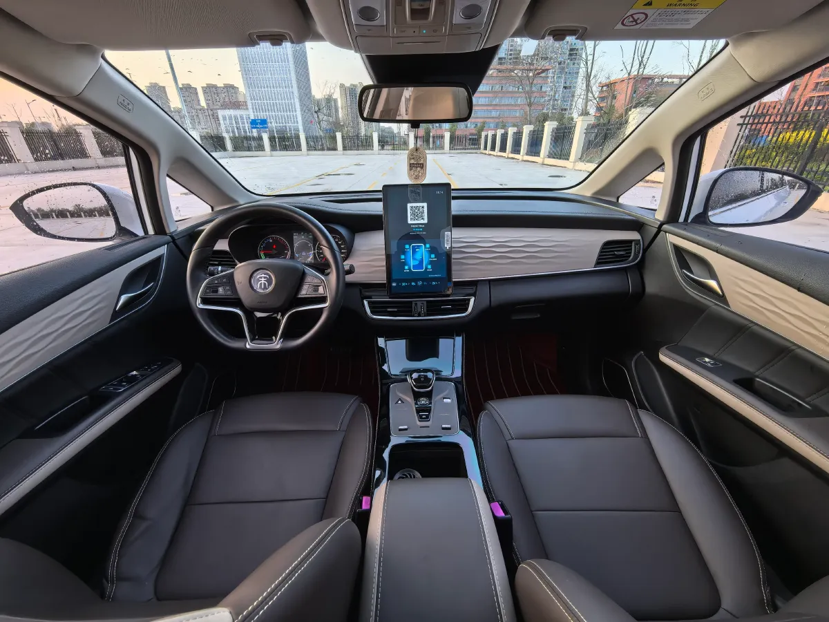 2022 Roewe RX5 MAX 2.0T 231HP L4 8AT,autocango,china used car exporter,china ev exporter,chinese used car exporter,chinese used ev exporter