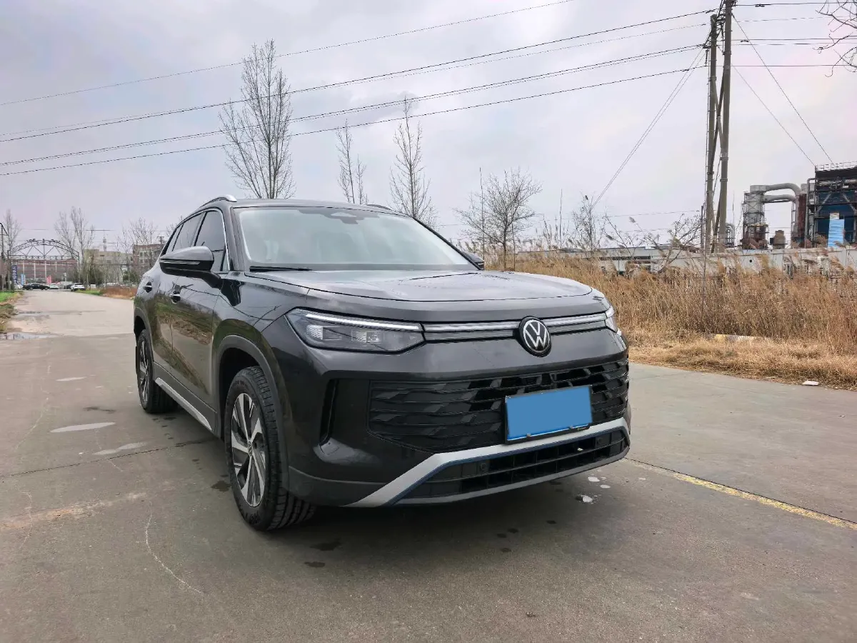 2024 Volkswagen Tayron 2.0T 186HP L4 7DCT,autocango,china used car exporter,china ev exporter,chinese used car exporter,chinese used ev exporter