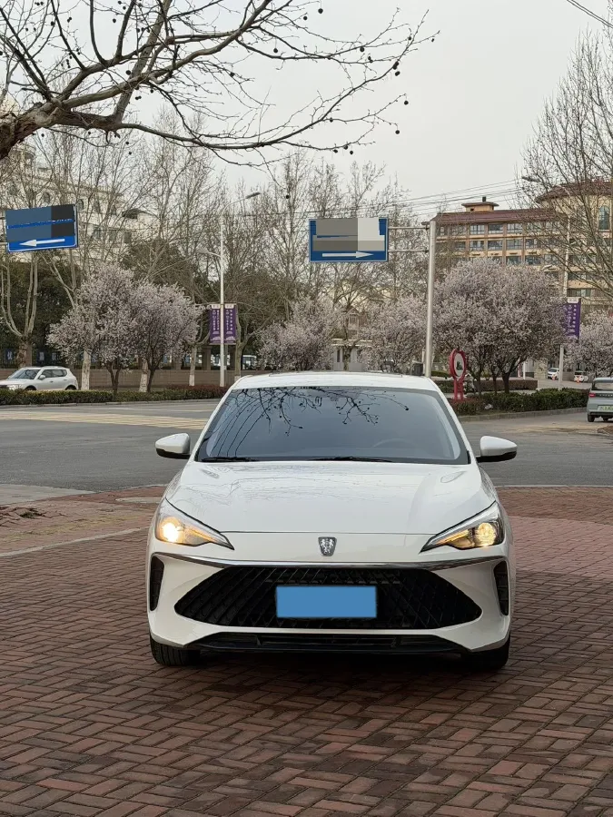 2023 Roewe i5 1.5L 129HP L4 CVT,autocango,china used car exporter,china ev exporter,chinese used car exporter,chinese used ev exporter