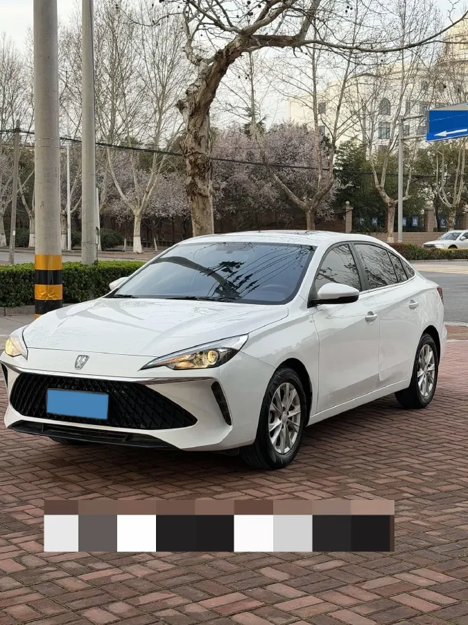2023 Roewe i5 1.5L 129HP L4 CVT,autocango,china used car exporter,china ev exporter,chinese used car exporter,chinese used ev exporter