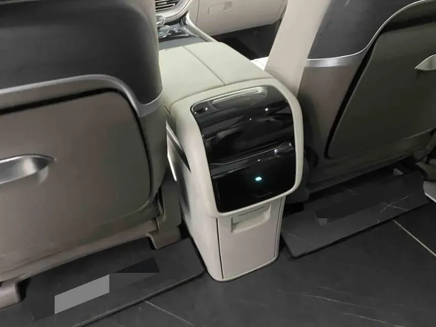 2022 Mercedes-Benz GLC Class 2.0T 197HP L4 9AT,autocango,china used car exporter,china ev exporter,chinese used car exporter,chinese used ev exporter