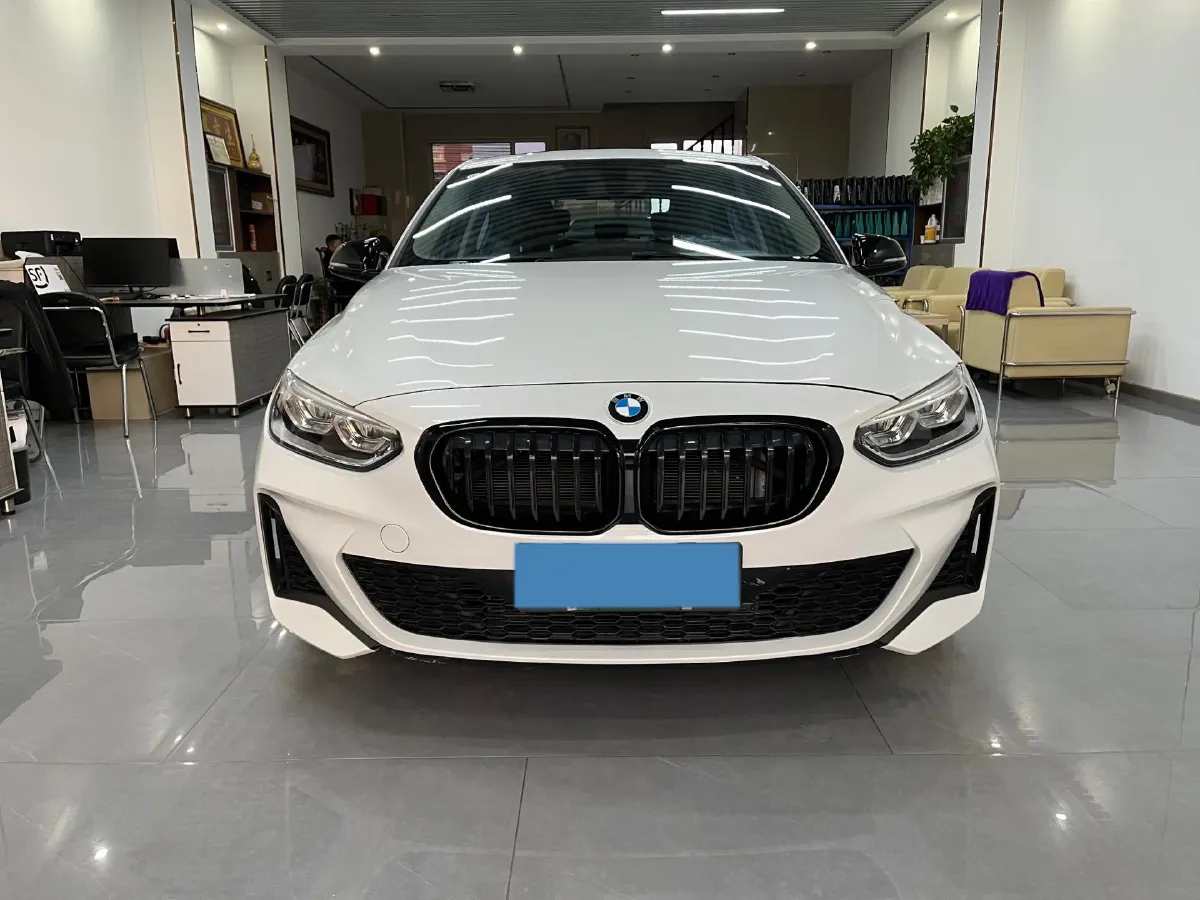 2023 BMW 1 Series 1.5T 136HP L3 7DCT,autocango,china used car exporter,china ev exporter,chinese used car exporter,chinese used ev exporter
