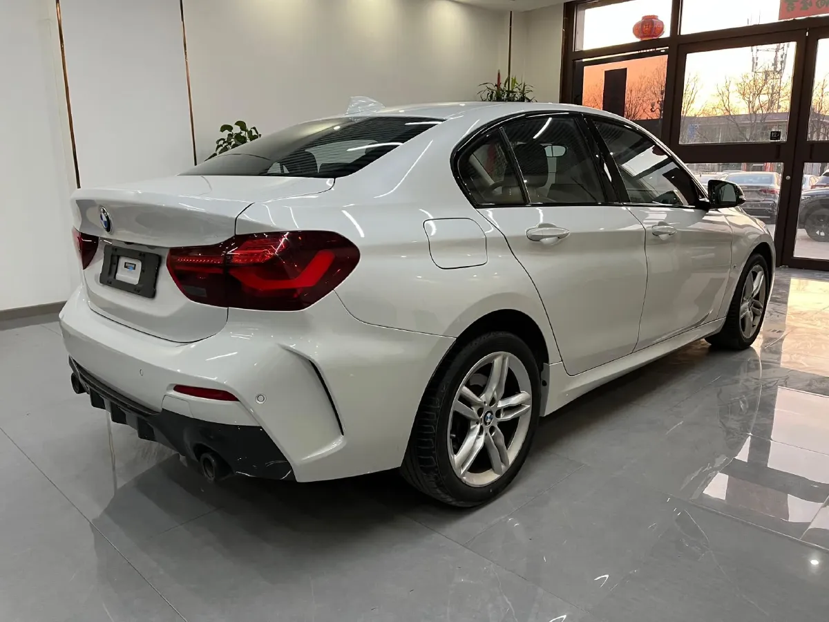 2023 BMW 1 Series 1.5T 136HP L3 7DCT,autocango,china used car exporter,china ev exporter,chinese used car exporter,chinese used ev exporter
